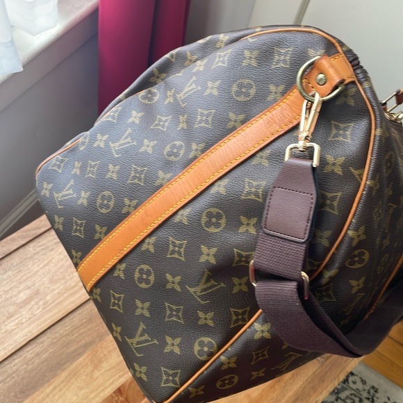 Louis Vuitton Bandouliere Keepall 60 Travel Bag - Picture 11 of 17